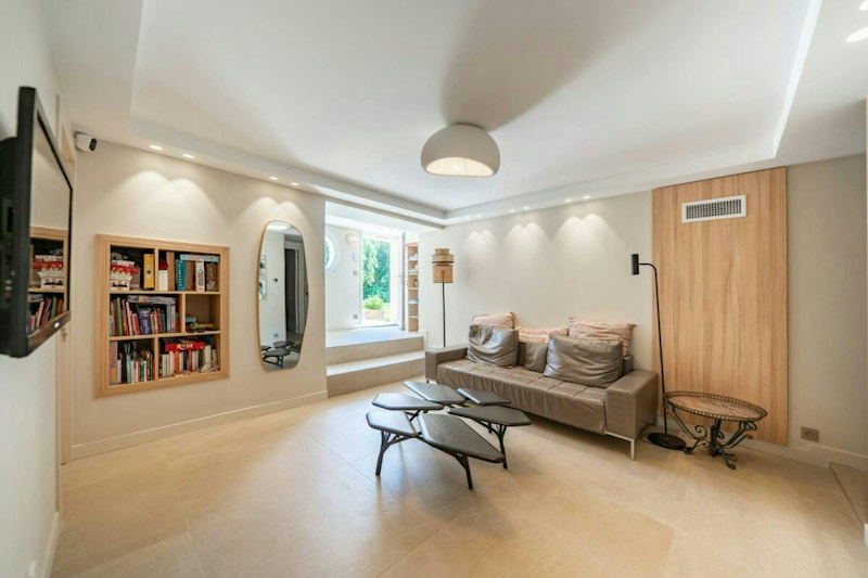 Riviera Living additional image
