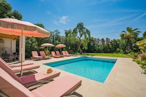 Riviera Living image 3