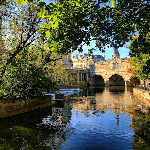 Marvel at the imposing architecture and old world charm of the stunning city of Bath – it's around a twenty-minute drive