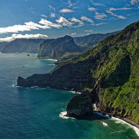 Enjoy the countless natural wonders of Madeira with a stay in Madalena do Mar