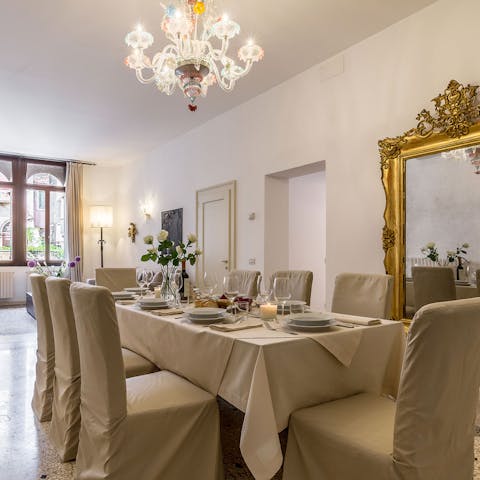 Share decadent Venetian feasts in the dining room 