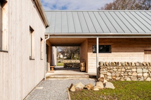 Gentle Granite Highlands image 10
