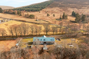 Gentle Granite Highlands image 8