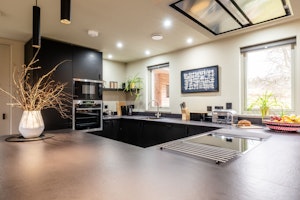 Gentle Granite Highlands image 7