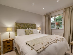 Downton Dreams image 8