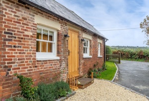The Writer's Cottage image 11