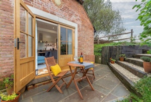 The Writer's Cottage image 8