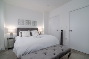 Acton Abode image 3