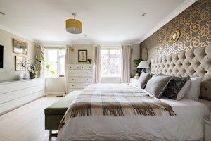 Kew Gardens Retreat image 11