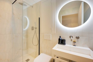 Loft Royale image 14