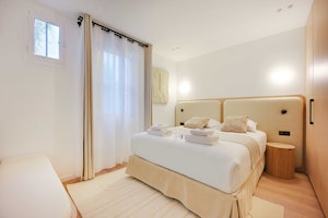 Loft Royale image 6