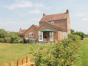 Orchard Charm image 9
