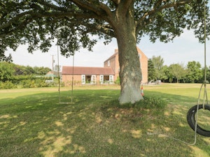 Orchard Charm image 2