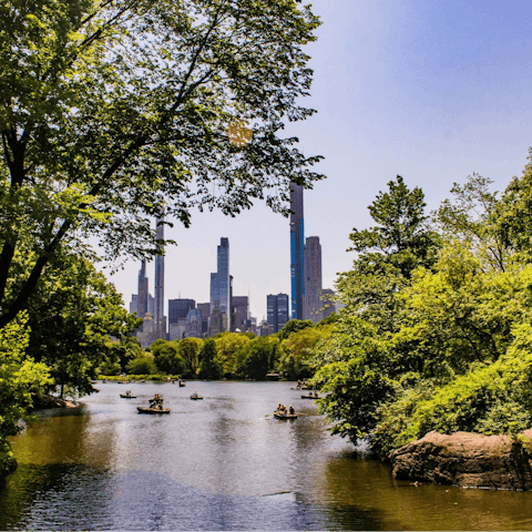 Take a breezy stroll down to the beautiful Central Park