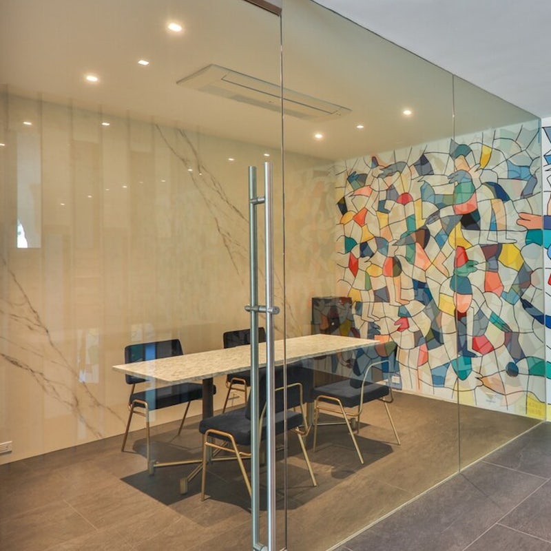 Take advantage of the office facilities in the lobby