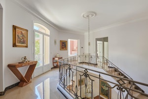 Mirabeau Afternoons image 4
