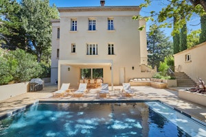 Mirabeau Afternoons image 1