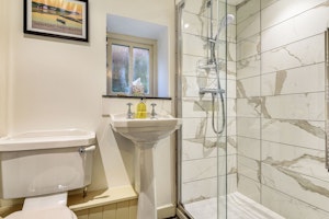 Valley Charm image 8
