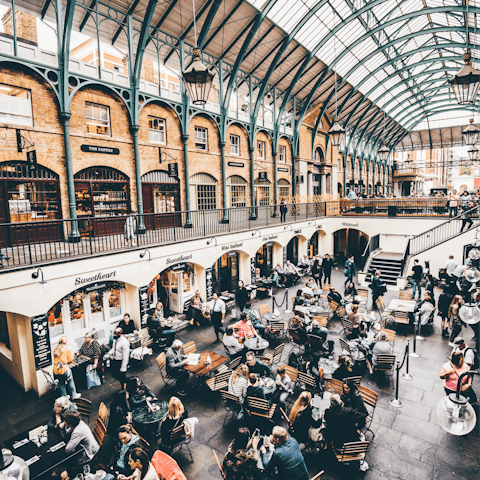 Soak up the shops and eateries in Covent Garden Piazza