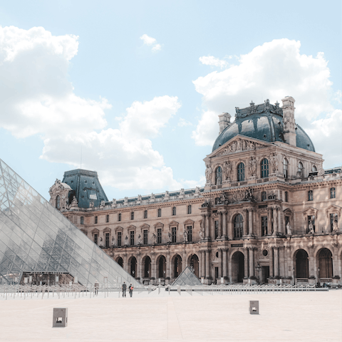 Spend a day admiring artwork in the Louvre, not far on foot