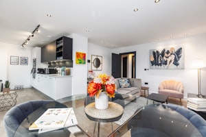 North London Heights image 1