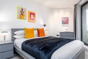 North London Heights image 3