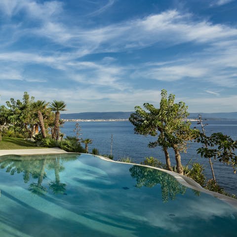 Enjoy views of the Alghero Gulf from the pool