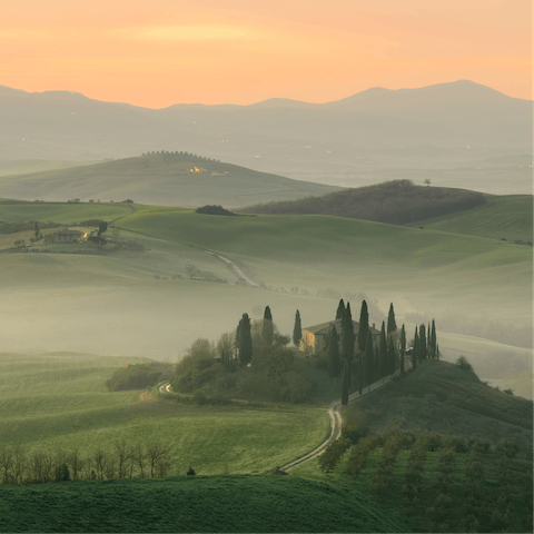 Explore the Tuscan hills from your perfectly placed base