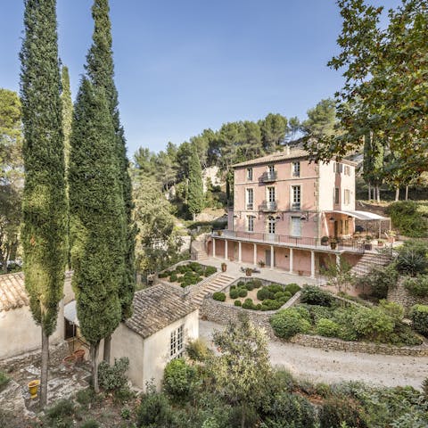 Write your own French fairytale from this beautiful home in the Alpilles