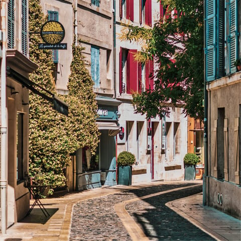 Explore the charming streets of nearby Saint-Rémy-de-Provence 