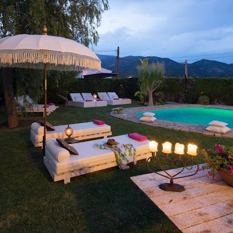 Enjoy long candlelit evenings in the garden