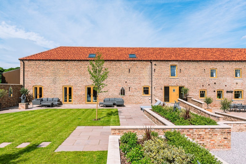 Rolling Wolds Barn main image
