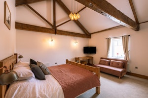 Rolling Wolds Barn image 9
