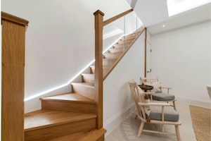 Lady Belgravia image 14