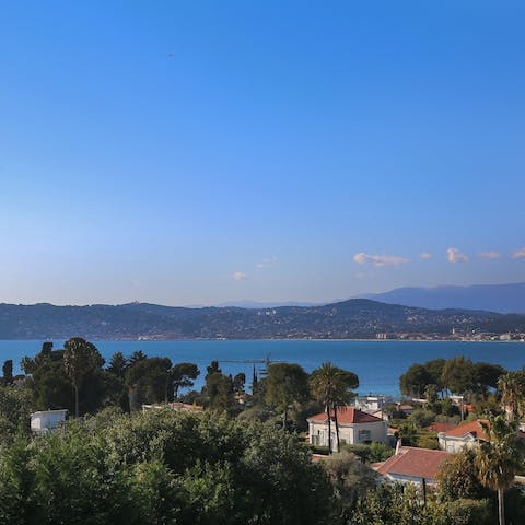 Take in the dreamy views over the Bay of Juan les Pins