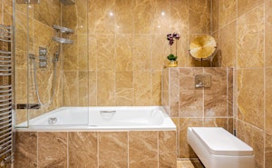 Knightsbridge Charm image 14