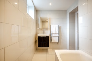 Kensington Comfort image 14