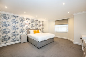 Kensington Comfort image 12
