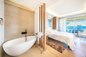French Riviera Retreat image 9