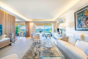French Riviera Retreat image 3