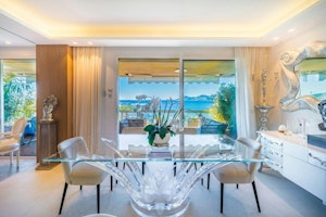 French Riviera Retreat image 2