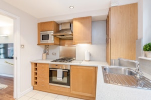 Fitzrovia Quarters image 7