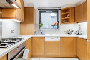 Fitzrovia Quarters image 2