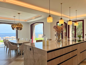 Refined Paradise Coast image 8