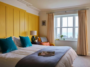 Cornish Shores image 3