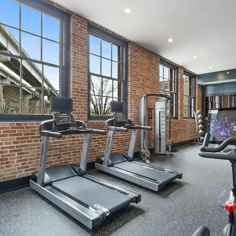 Never miss a day's workout thanks to the on-site gym