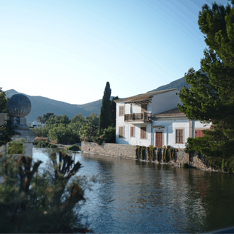 Head down to the Port of Pollensa for fantastic restaurants, bars, and exciting water sports on the sea