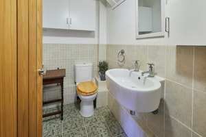 Tranquil Teeside Cottage image 11