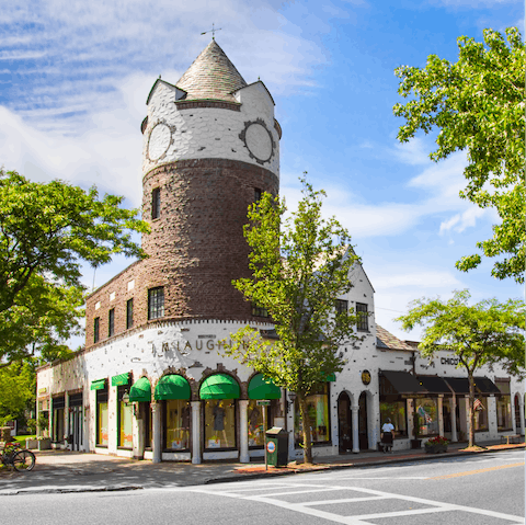 Explore East Hampton Village and its quaint coffee shops, art galleries, eateries, and boutiques – less than ten minutes by car