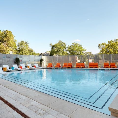 Lounge in the Texan sun by the shared pool